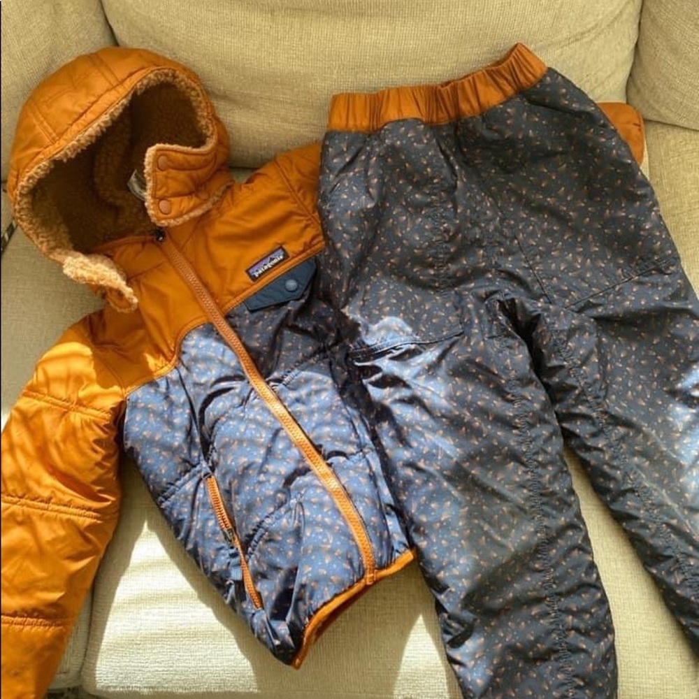 5T tribbles patagonia snow suit